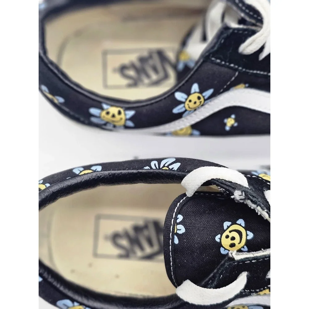 Vans Old Skool Sneakers Men 11.0 Women Black  Smiley Face Daisy Floral Print